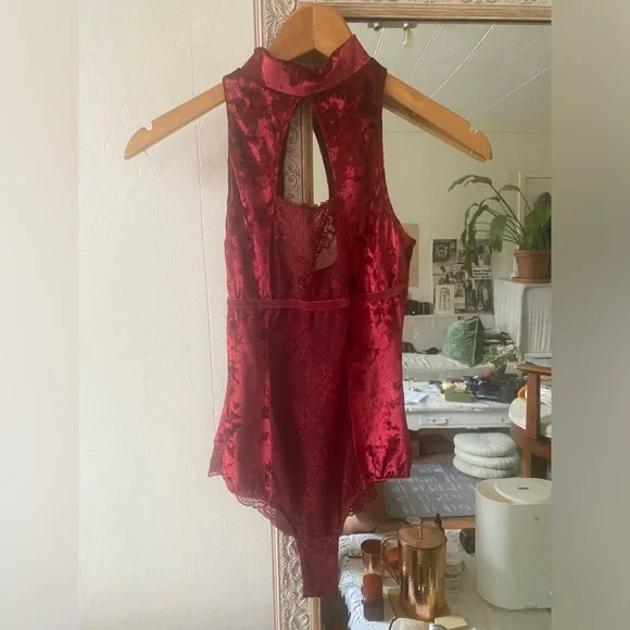 Intimissimi Rich Red Velvet Leotard Size XS - Picture 4 of 7